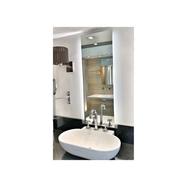 ESP29.02 ILUM ESPEJO CON LED 40X94 REFLEJAR